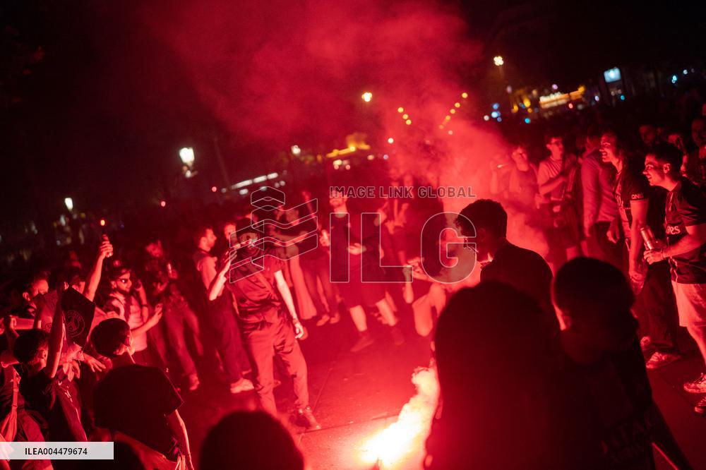 PSG Fans Celebrate Victory - UEFA Champions League Final - Paris
