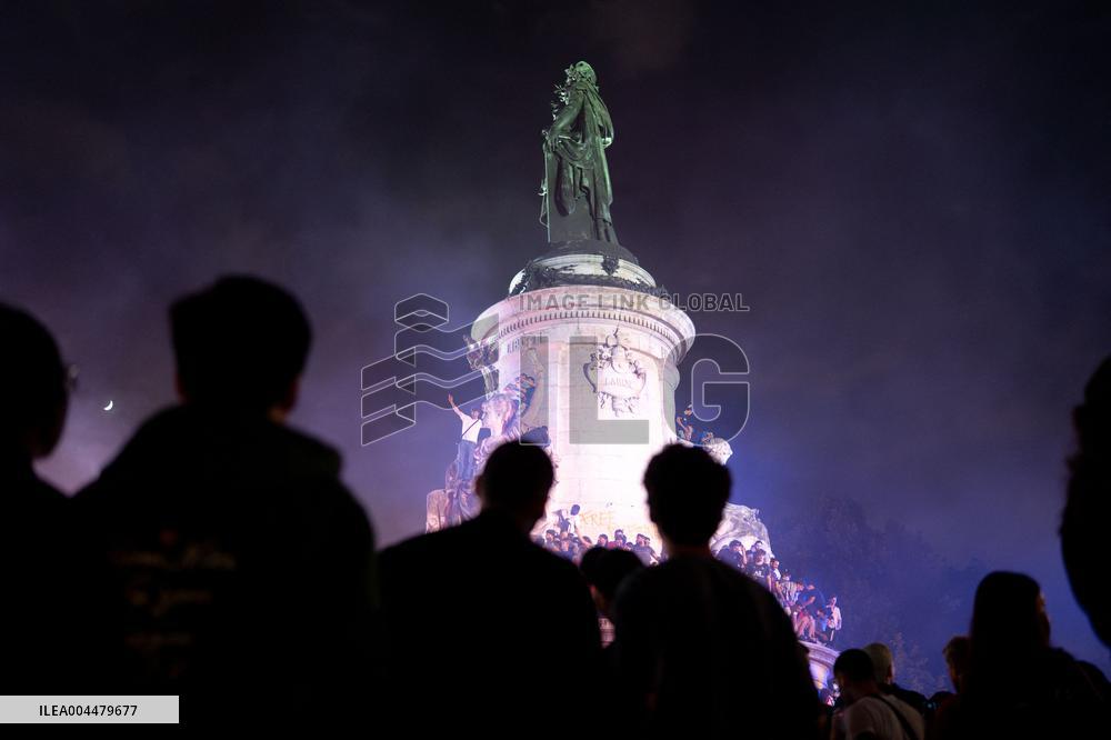 PSG Fans Celebrate Victory - UEFA Champions League Final - Paris