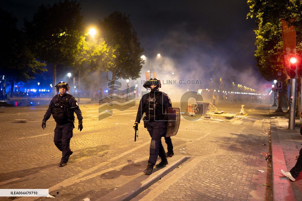 Clashes Between PSG Fans And The Police - Paris