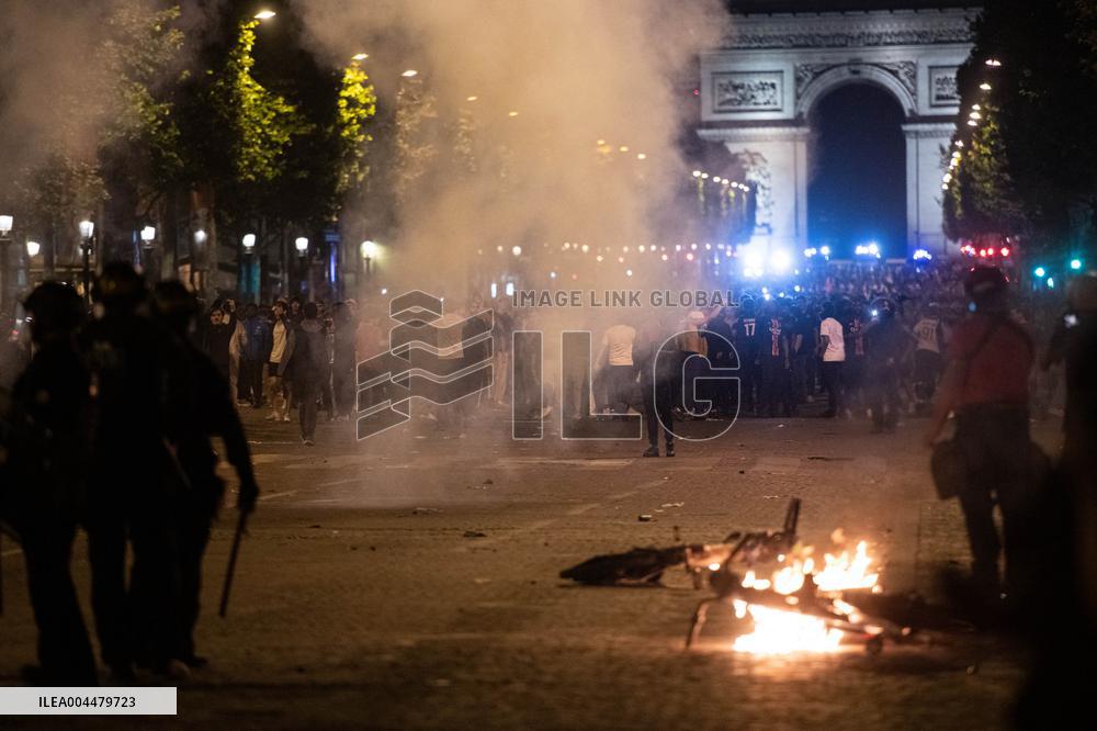 Clashes Between PSG Fans And The Police - Paris