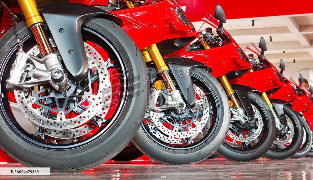 First Auto and Motorcycle Culture Festival in Qingdao