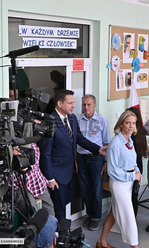Polish Presidential Candidate Rafal Trzaskowski Votes - Warsaw