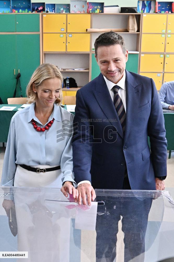Polish Presidential Candidate Rafal Trzaskowski Votes - Warsaw