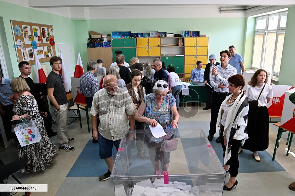 Polish Presidential Candidate Rafal Trzaskowski Votes - Warsaw