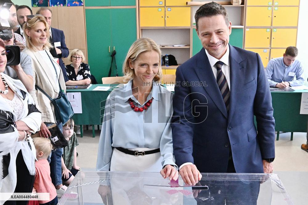 Polish Presidential Candidate Rafal Trzaskowski Votes - Warsaw