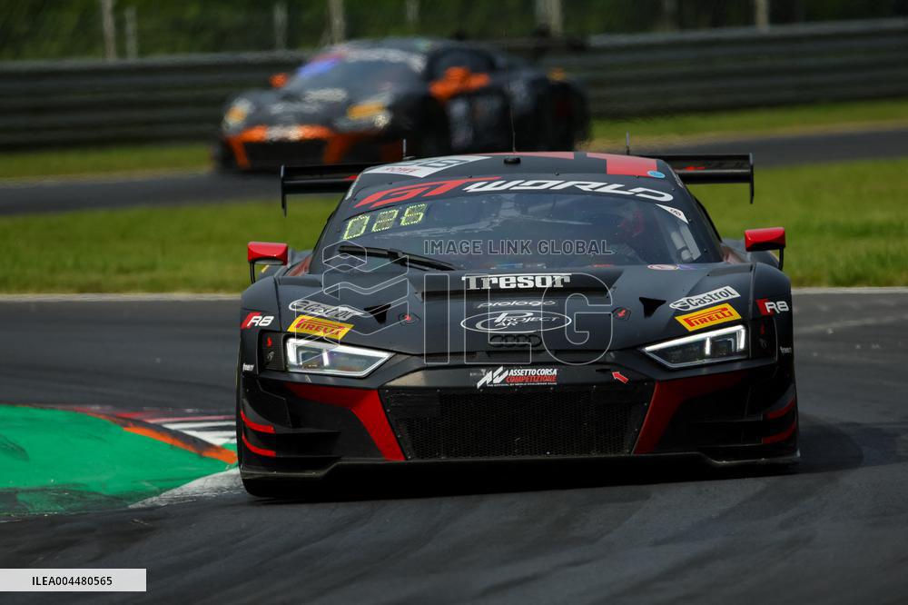 MOTORI - Endurance - GT World Challenge Round 4