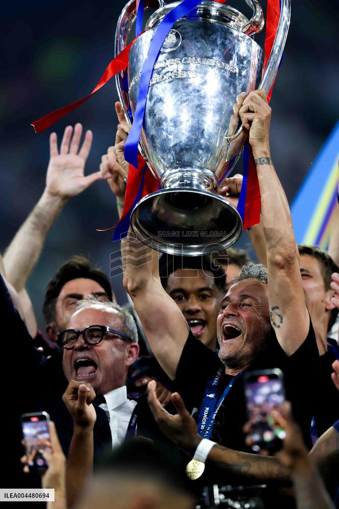 PSG Triumphs At UEFA Champions League Final - Munich