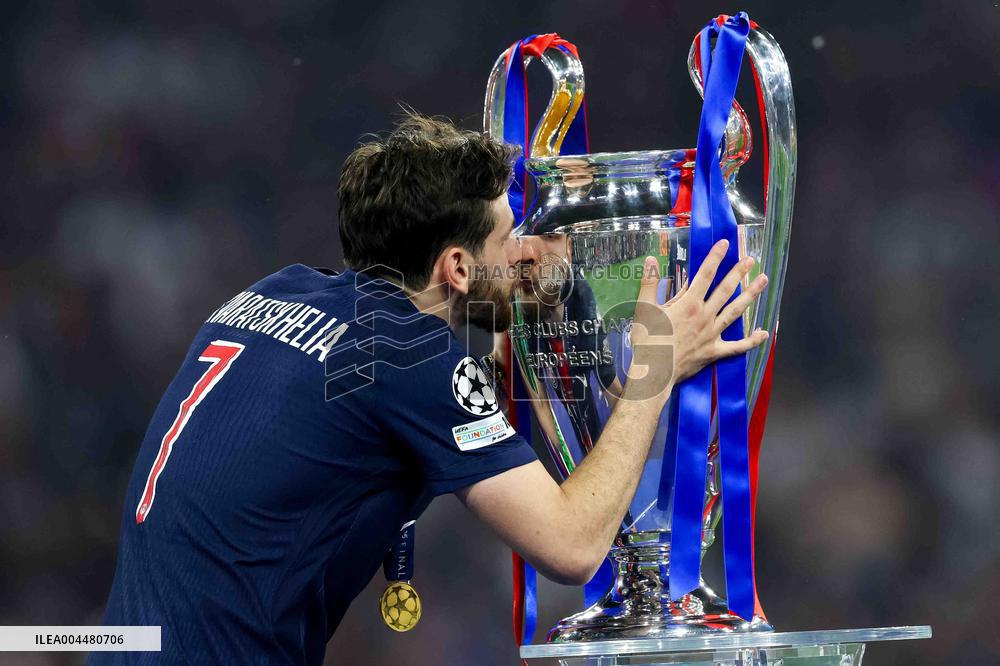 PSG Triumphs At UEFA Champions League Final - Munich