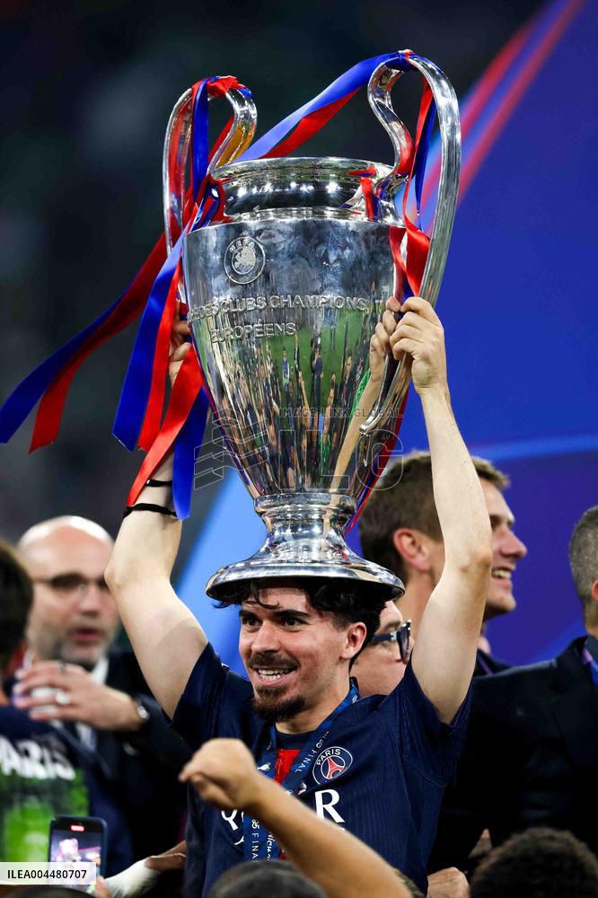 PSG Triumphs At UEFA Champions League Final - Munich