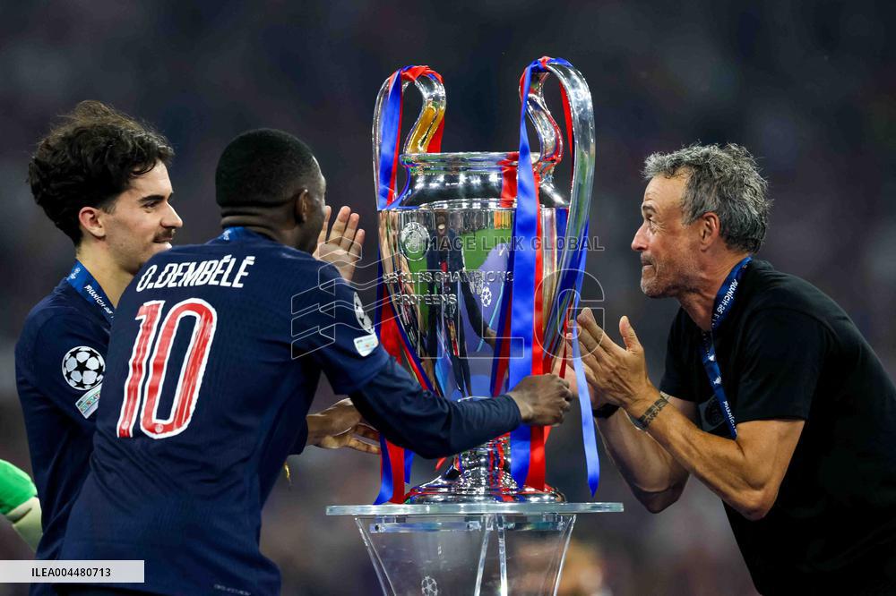 PSG Triumphs At UEFA Champions League Final - Munich