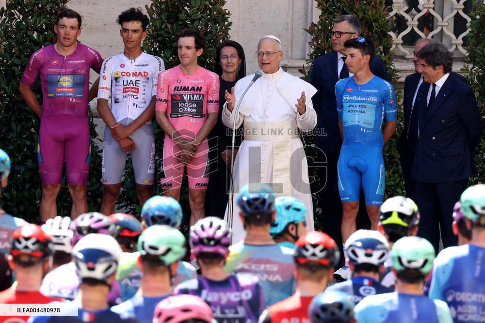 Pope Leo XVI Greets 'Giro D'Italia' Cyclists - Vatican