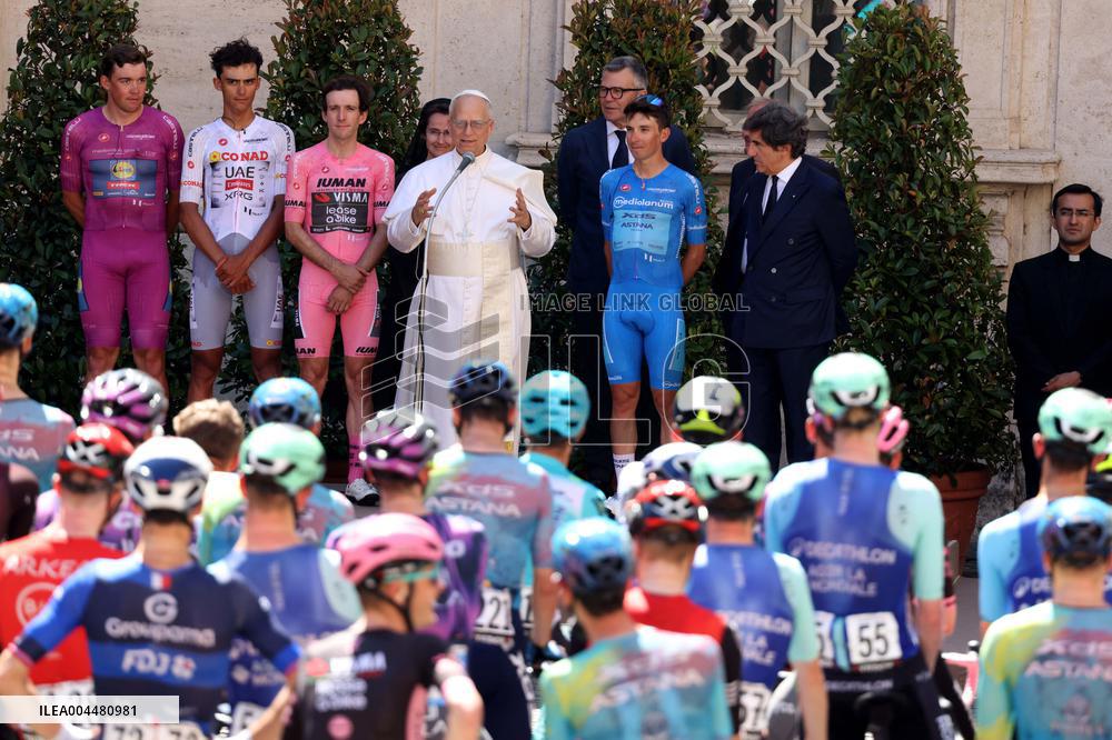 Pope Leo XVI Greets 'Giro D'Italia' Cyclists - Vatican
