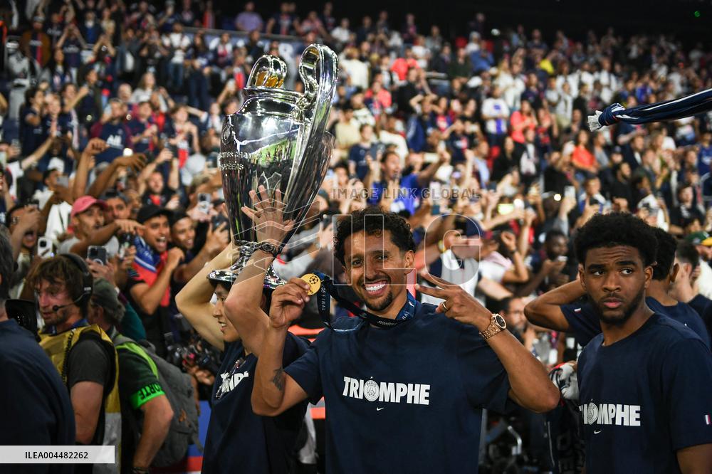 PSG celebrates Champions League trophy at Parc des Princes - FA