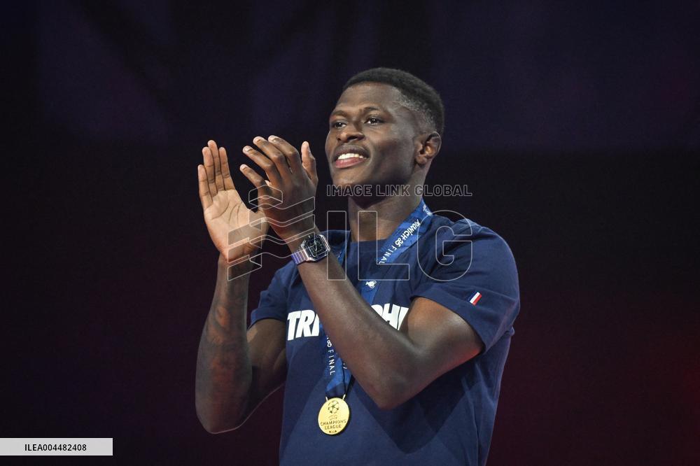 PSG celebrates Champions League trophy at Parc des Princes - FA