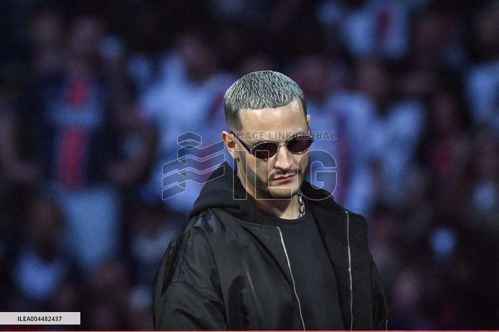 PSG celebrates Champions League trophy at Parc des Princes - FA