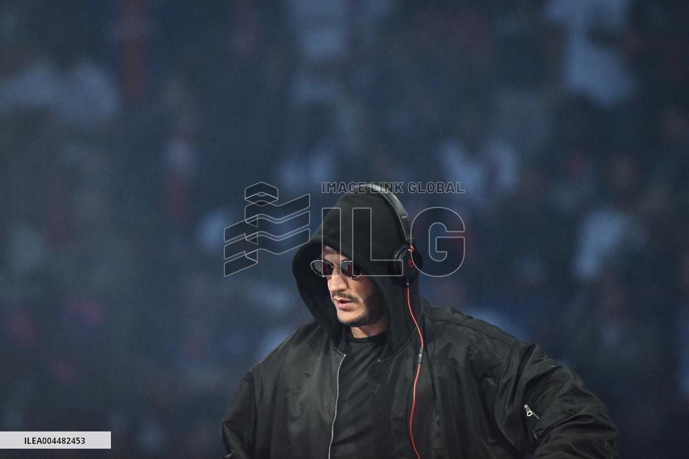 PSG celebrates Champions League trophy at Parc des Princes - FA