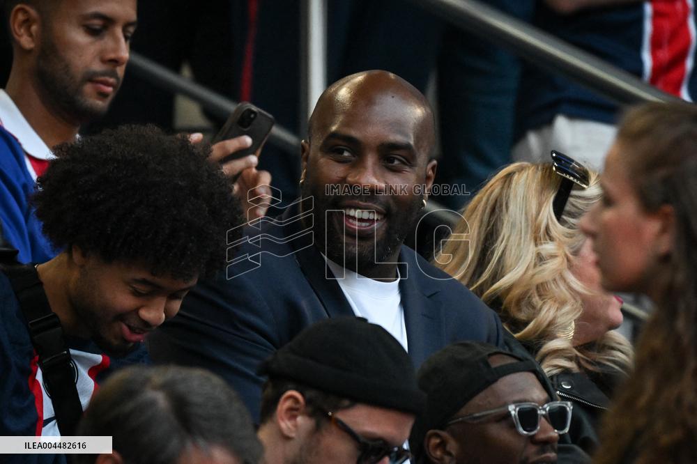Psg Celebrates Champions League Trophy - Teddy Riner