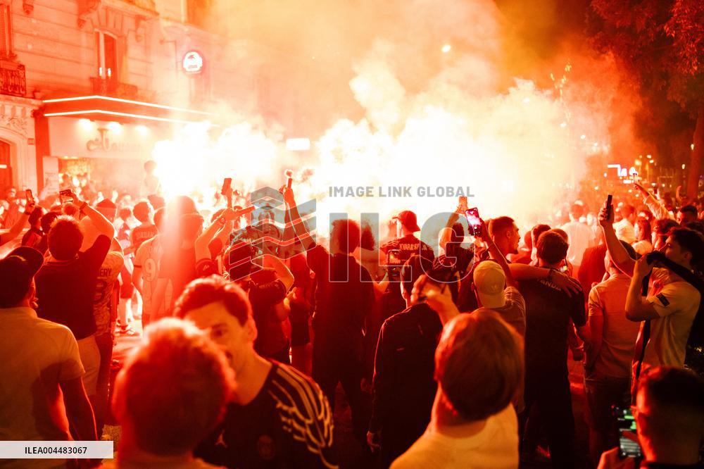PSG Supporters Celebrate on The Champs Elysees - Paris