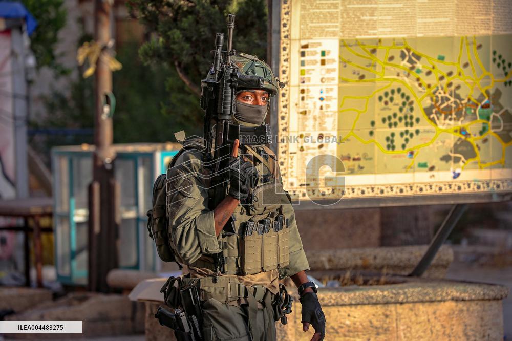 Israeli Settlers in Old City of Hebron - West Bank