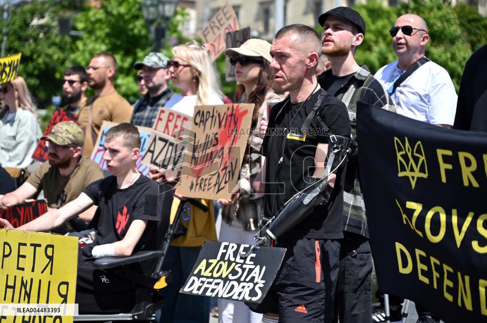 Rally in support of Ukrainian POWs in Lviv
