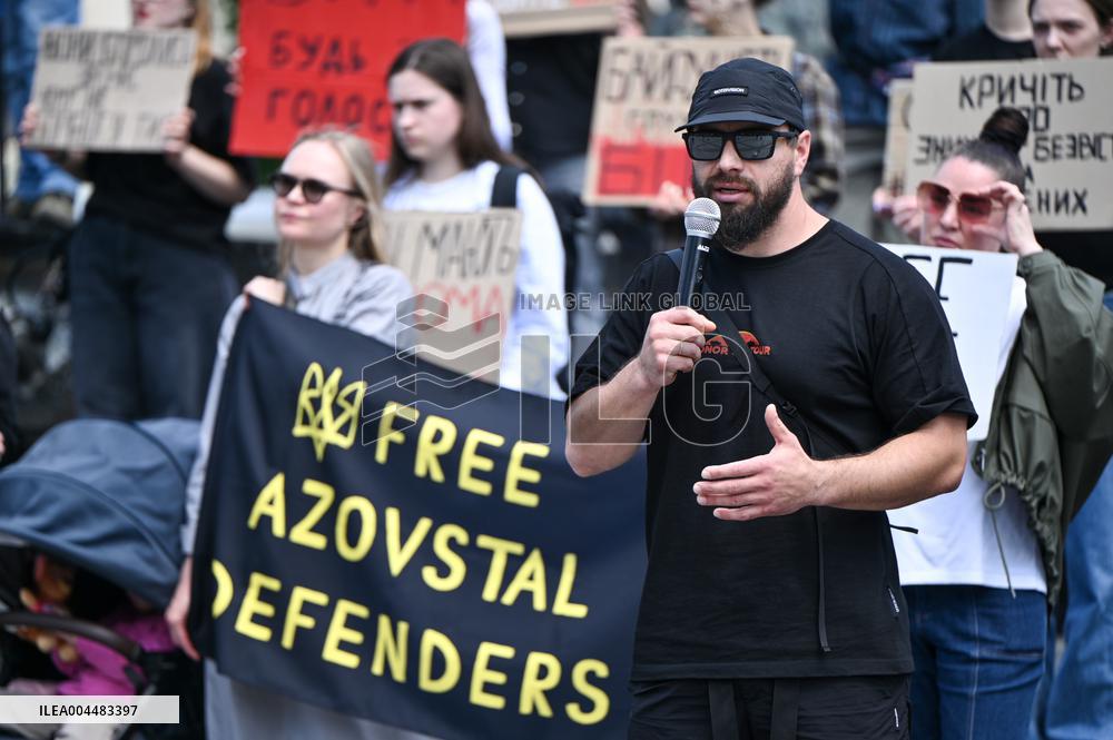 Rally in support of Ukrainian POWs in Lviv