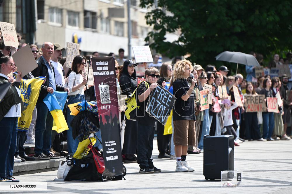 Rally in support of Ukrainian POWs in Lviv