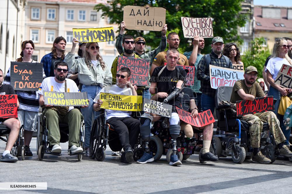 Rally in support of Ukrainian POWs in Lviv