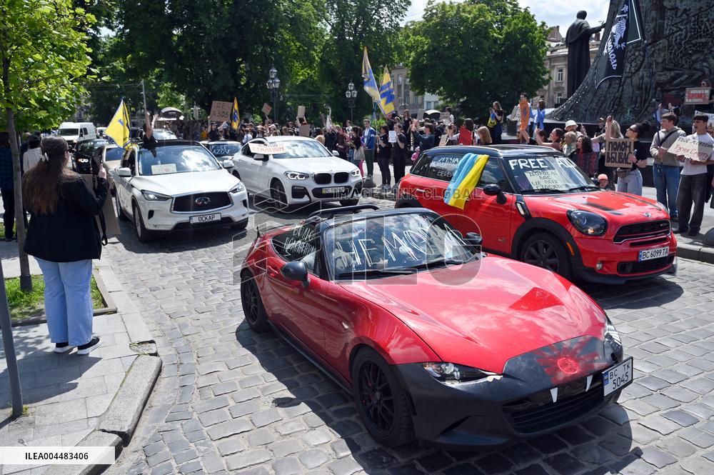 Rally in support of Ukrainian POWs in Lviv