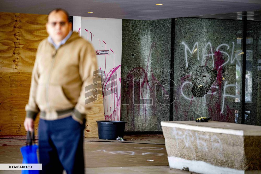 Maersk Office Vandalized by Activists - Rotterdam