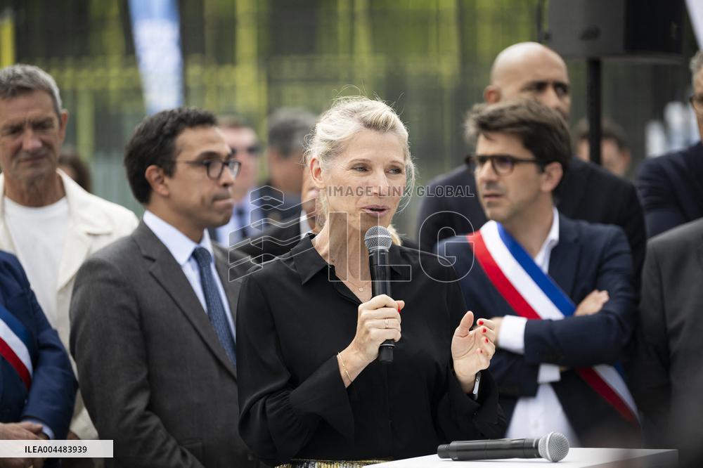 Ministerial Visit To The Olympic Aquatic Centre - Saint Denis