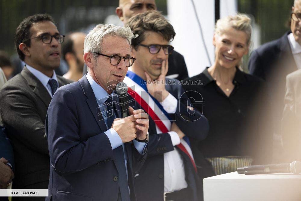 Ministerial Visit To The Olympic Aquatic Centre - Saint Denis