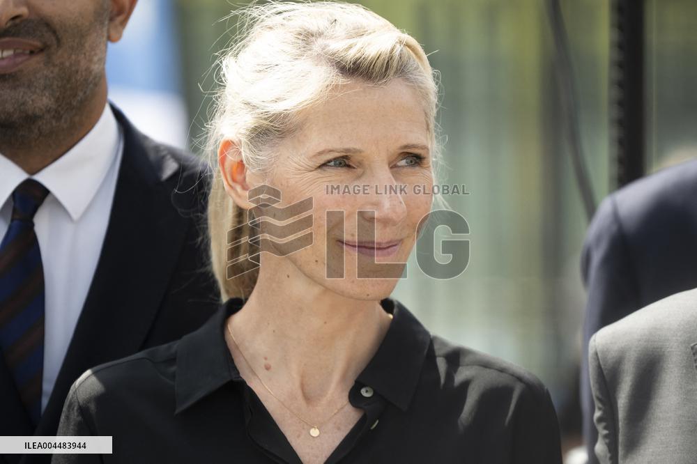 Ministerial Visit To The Olympic Aquatic Centre - Saint Denis