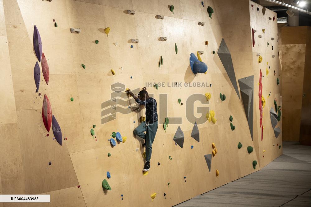 Illustration - Grand Paris Olympic Aquatic Centre