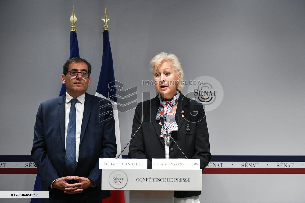 Presser on fast fashion bill at the Senate in Paris - FA