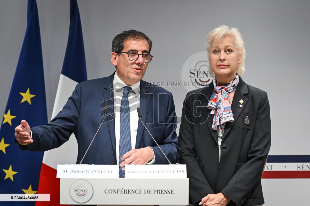 Presser on fast fashion bill at the Senate in Paris - FA