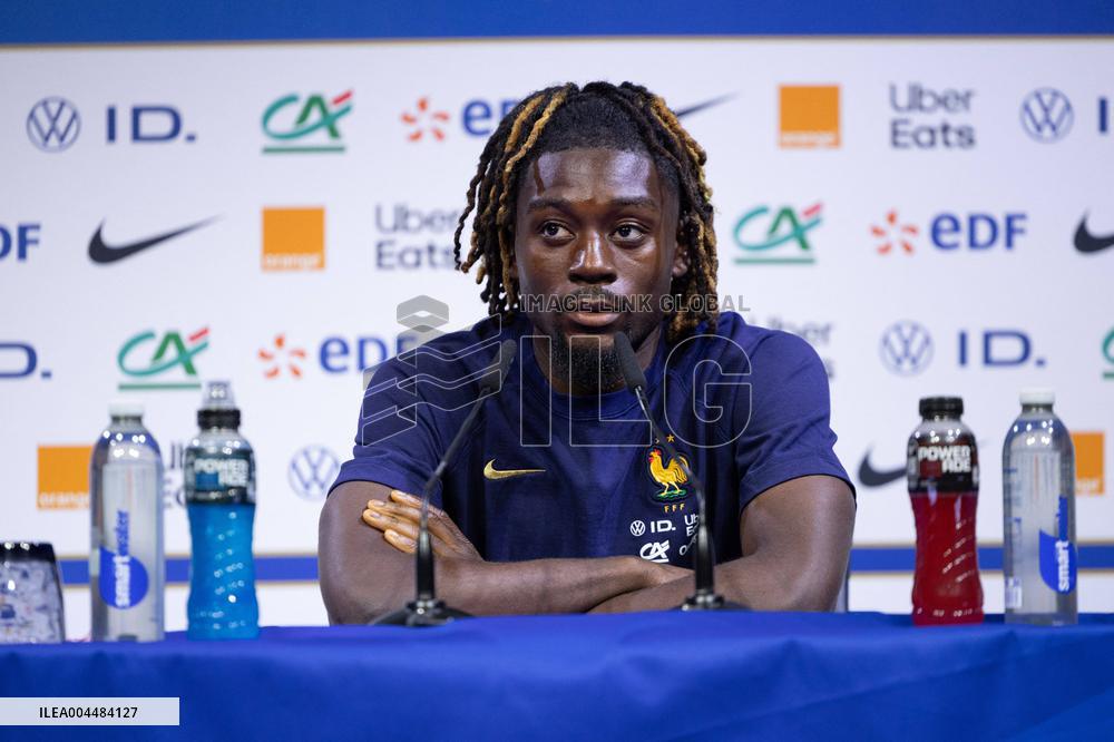 Manu Kone gives a press confenrence - Clairefontaine-en-Yvelines