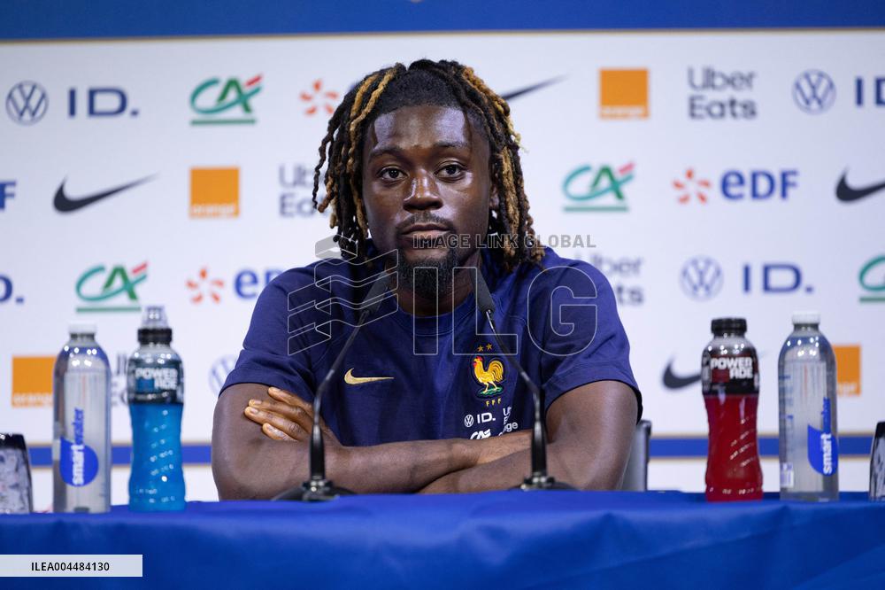 Manu Kone gives a press confenrence - Clairefontaine-en-Yvelines