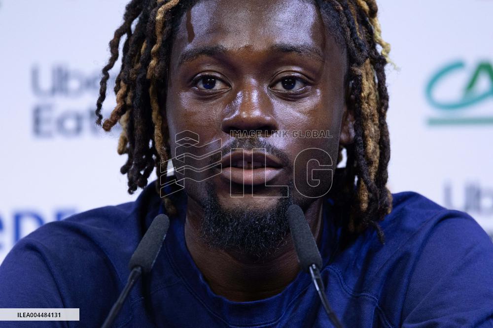 Manu Kone gives a press confenrence - Clairefontaine-en-Yvelines