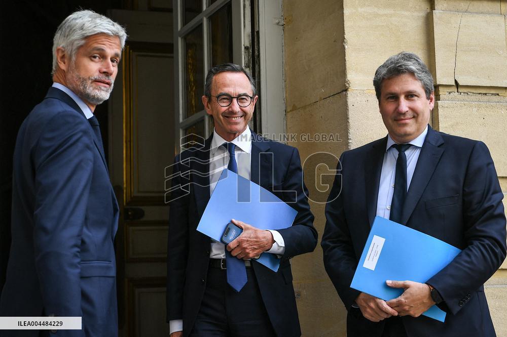 French PM Francois Bayrou meets party leaders in Paris - FA