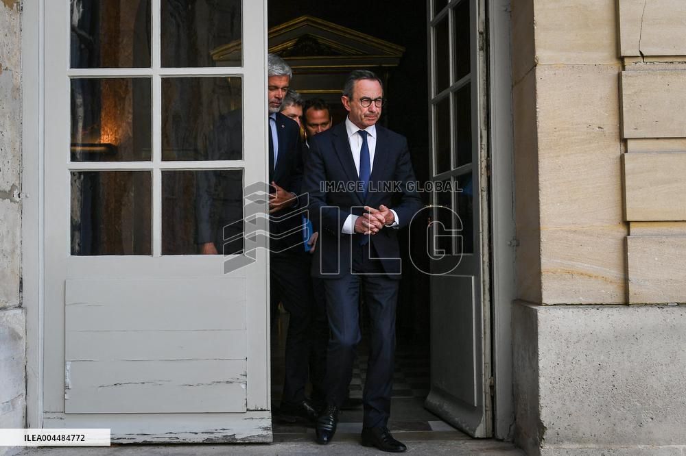 French PM Francois Bayrou meets party leaders in Paris - FA