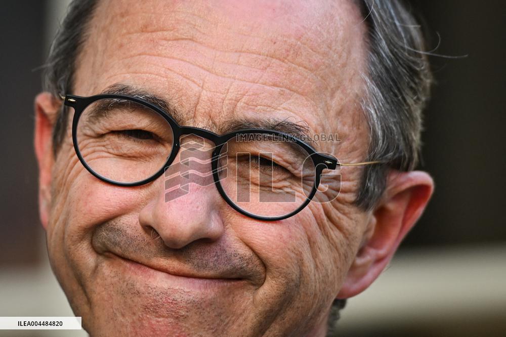 French PM Francois Bayrou meets party leaders in Paris - FA