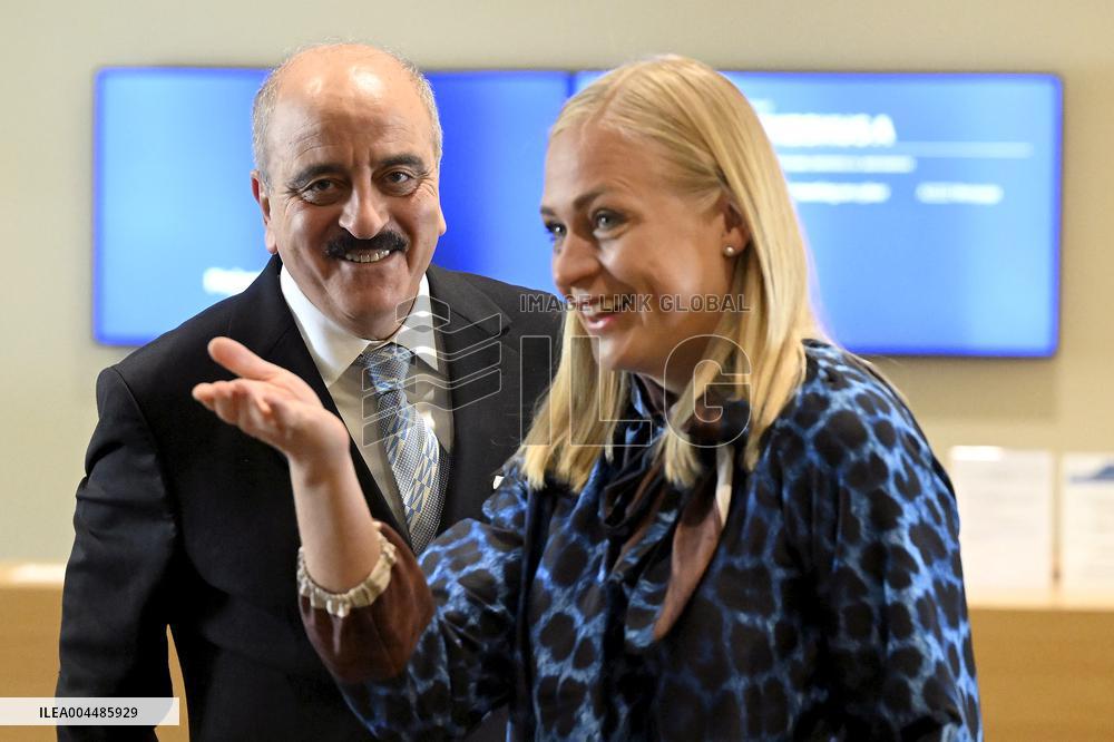 Tunisian Minister of Foreign Affairs Mohamad Ali Naft meets with Finnish Minister for Foreign Affairs Elina Valtonen