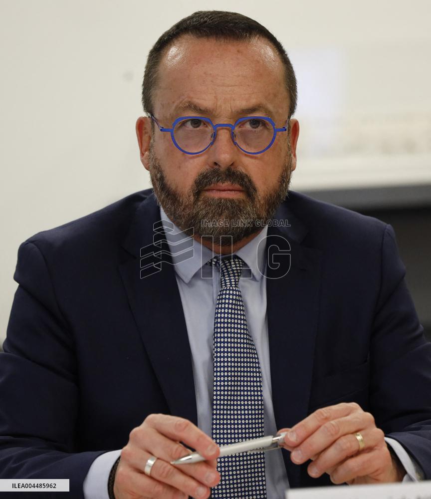 Ministers Visit the House of Sport and Health - Clamart