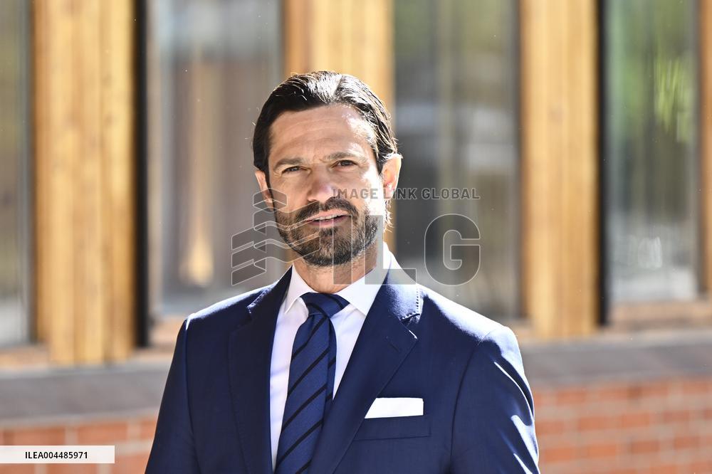 PRINCE CARL PHILIP IN TENSTA