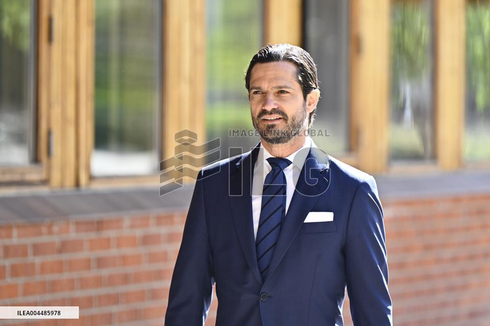 PRINCE CARL PHILIP IN TENSTA