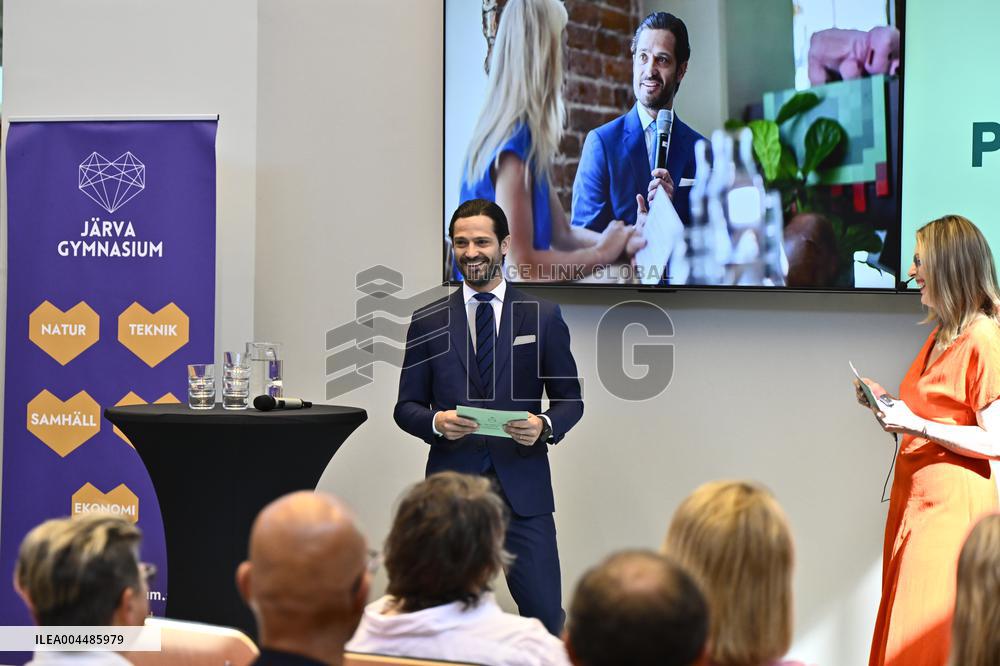 PRINCE CARL PHILIP IN TENSTA