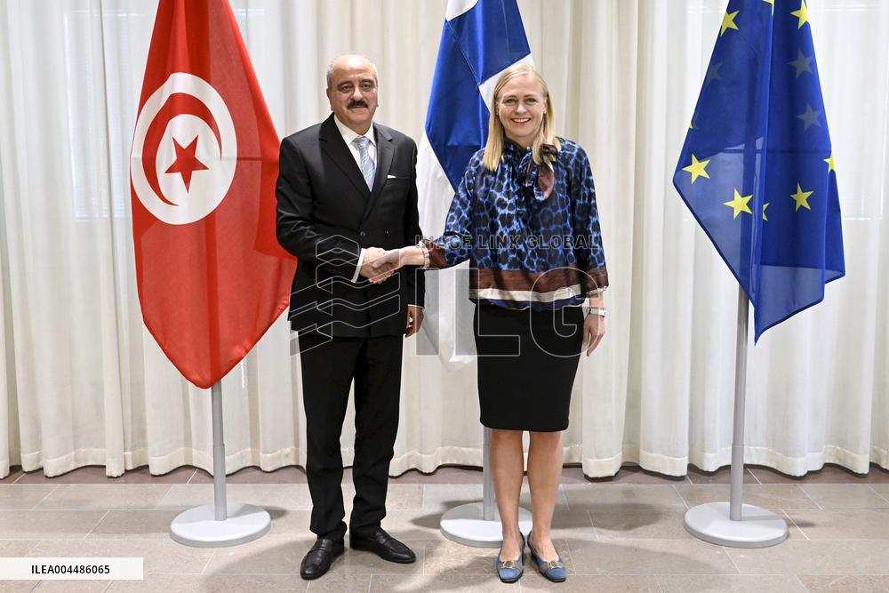 Tunisian Minister of Foreign Affairs Mohamad Ali Naft meets with Finnish Minister for Foreign Affairs Elina Valtonen