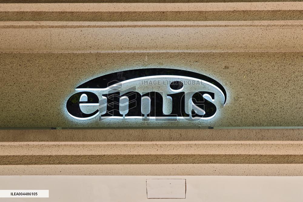 First Emis Store in Shanghai