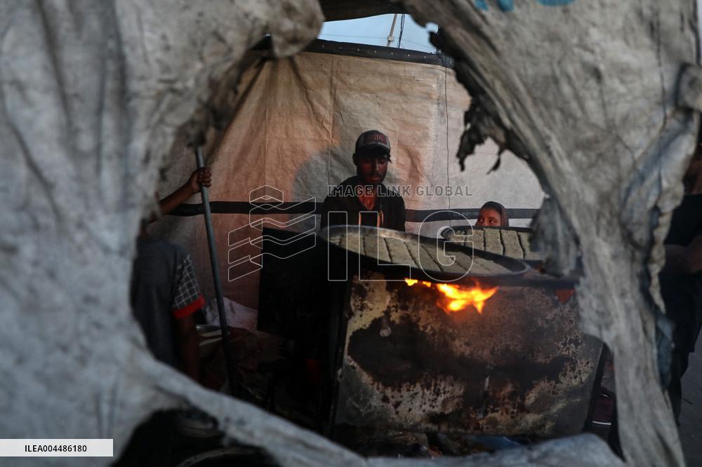Displaced People In Gaza - Palestine