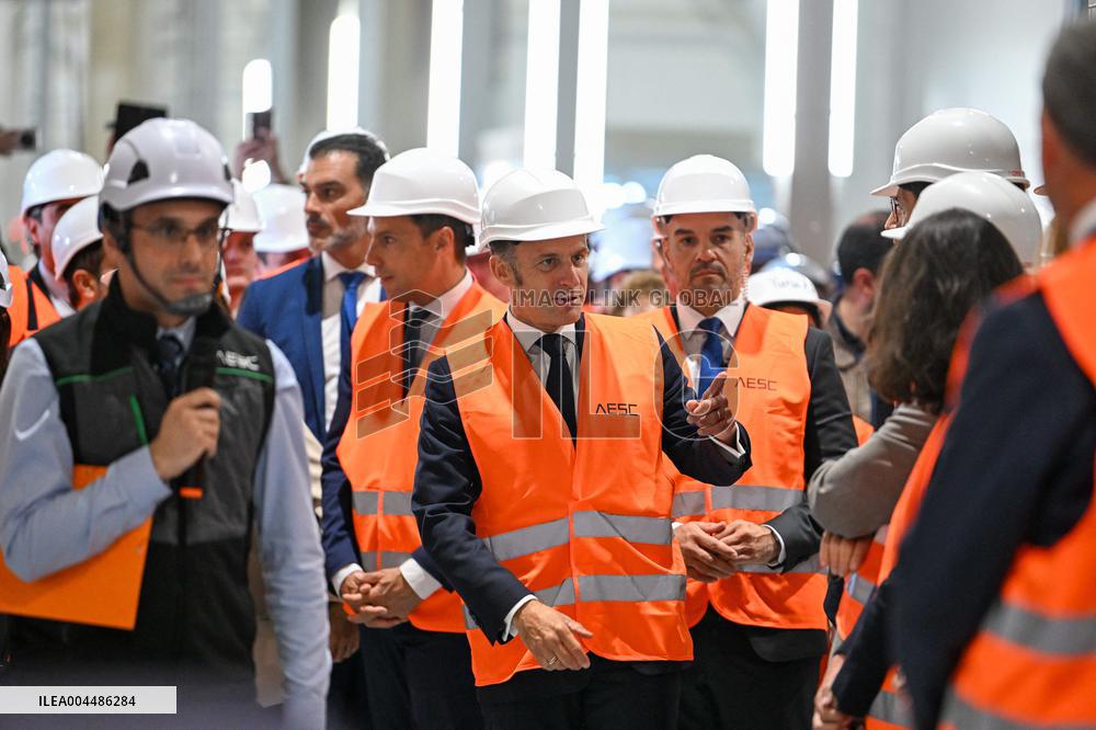 Emmanuel Macron visits the Envision AESC - Douai